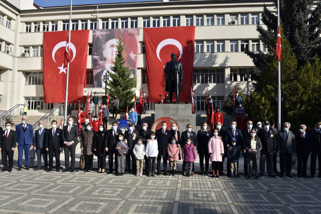 Gazi Mustafa Kemal Atatürk vefatının 82.yılında hasretle anıldı