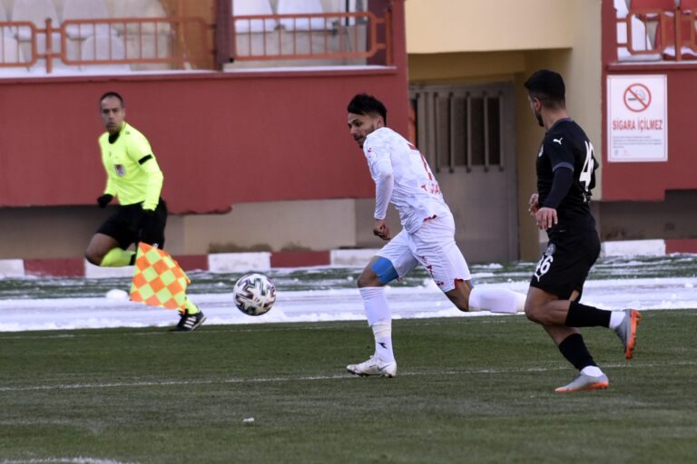 Gümüş son saniyede yıkıldı: 1-2
