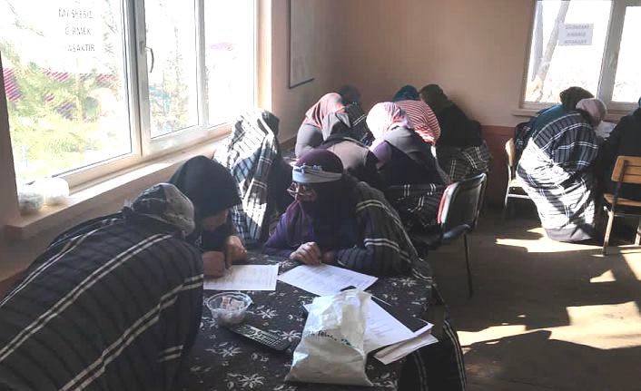 Köse’de Halk Eğitimi Kursları köylünün ayağına kadar gidiyor