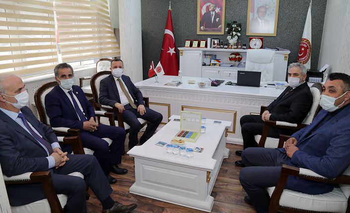 Vali Taşbilek’ten Başkan Erdoğdu’ya hayırlı olsun ziyareti