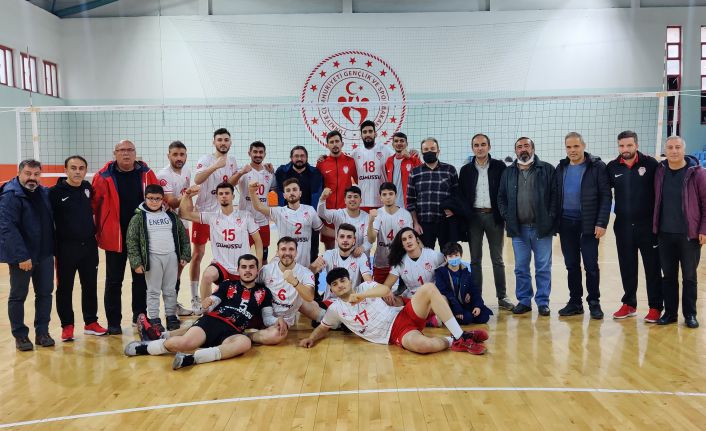 Voleybol’da play-off başlıyor