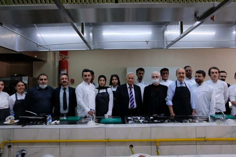 Gümüşhane protokolü mutfakta
