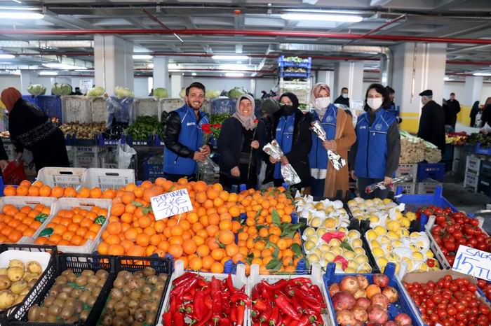 Gençlik Merkezi emekçi kadınları unutmadı
