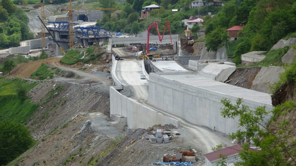 Yeni Zigana tünelinde çalışmalar son sürat devam ediyor