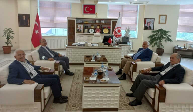 Rektör Zeybek’e nezaket ziyareti