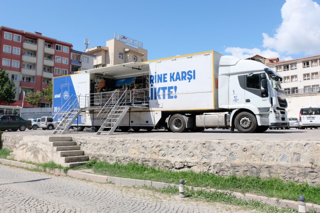 AFAD Simülasyon Tırı Gümüşhane’de