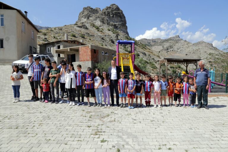 Vali Taşbilek’in köy ziyaretleri devam ediyor