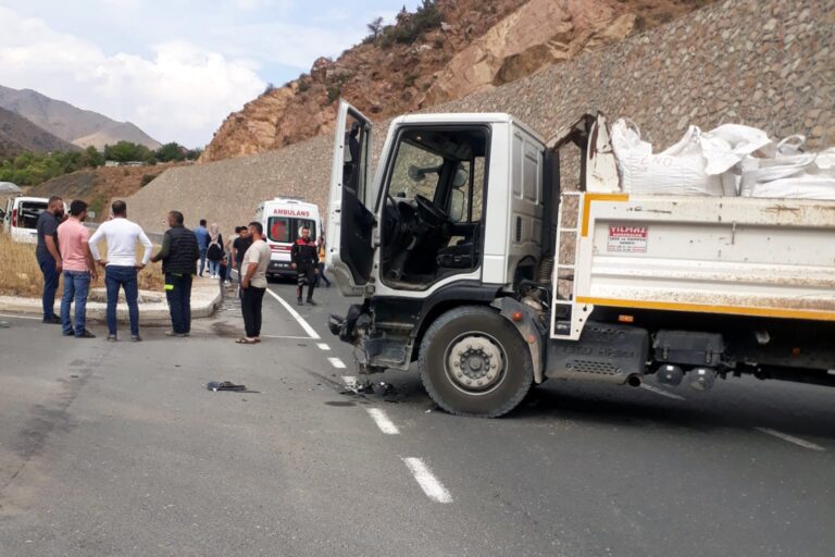 Gümüşhane’de trafik kazası: 5 yaralı