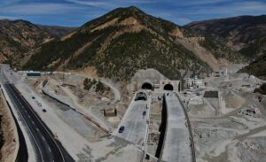 Yeni Zigana Tünelinde çalışmalar gece gündüz devam ediyor