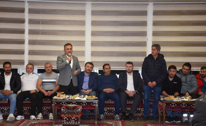 Yunus Emre bebek için Gümüşhane’ye gelen ünlü futbolculara Herfene programı düzenlendi