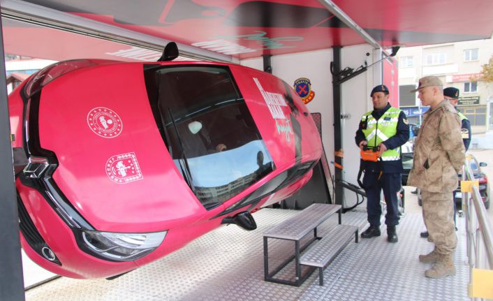 Jandarma’dan trafik eğitimleri