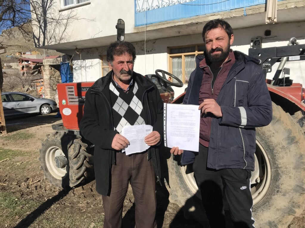 Garajdan çıkarmadığı traktörüne 720 kilometre ötede hız cezası yedi