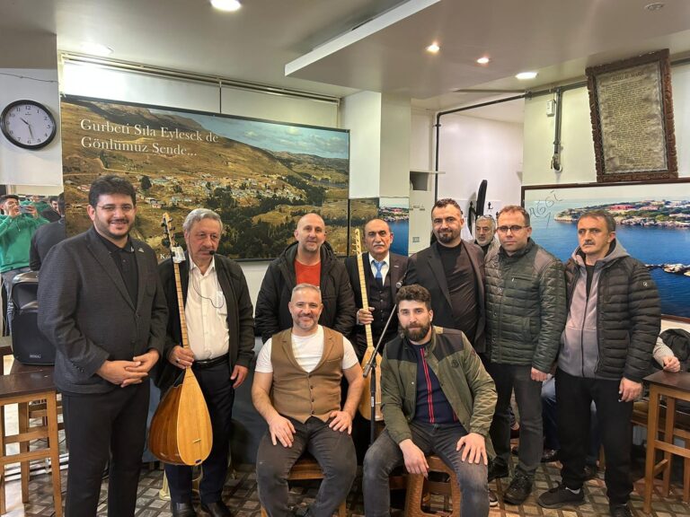 Kul Nuri ve Yavuzer Akbaba Derneği Dost Meclisinde buluştu