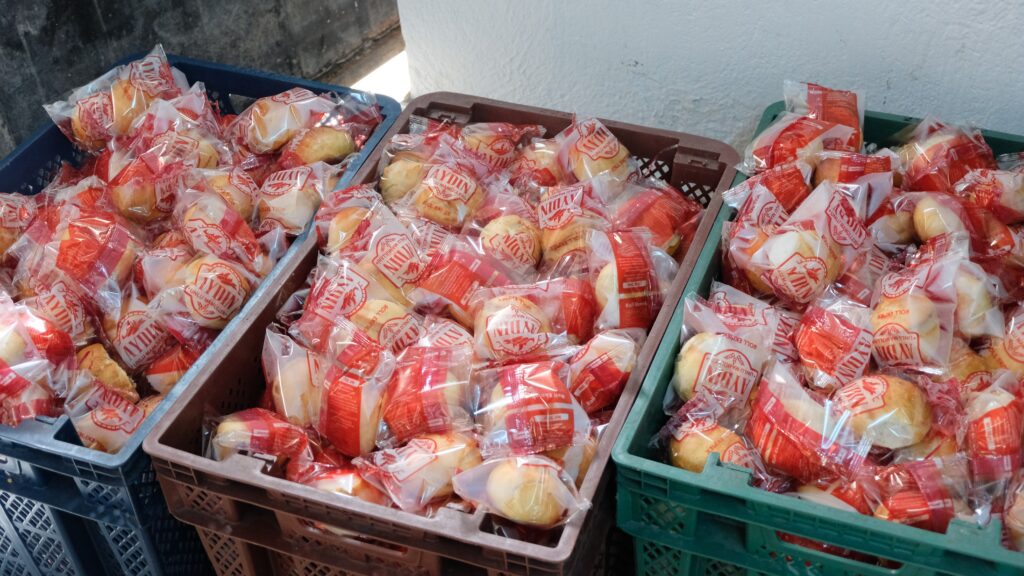 Gümüşhane’den 25 bin ekmek depremzedelere ulaştırılmak üzere yola çıktı