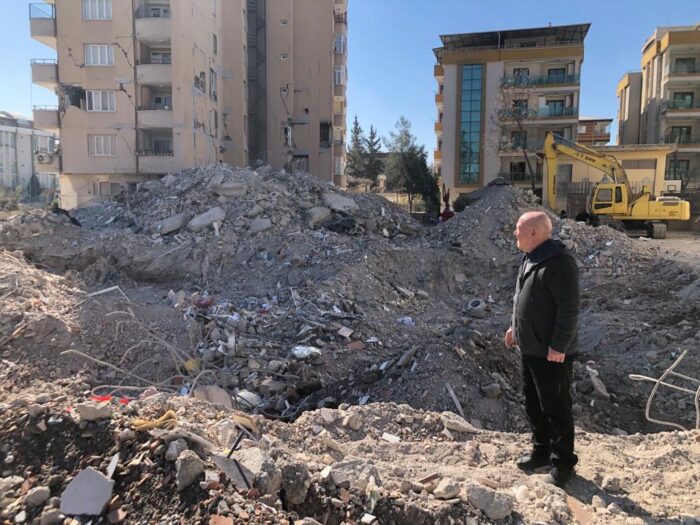 Kolaylı: Depremde 15 Gazeteci Yaşamını Yitirdi