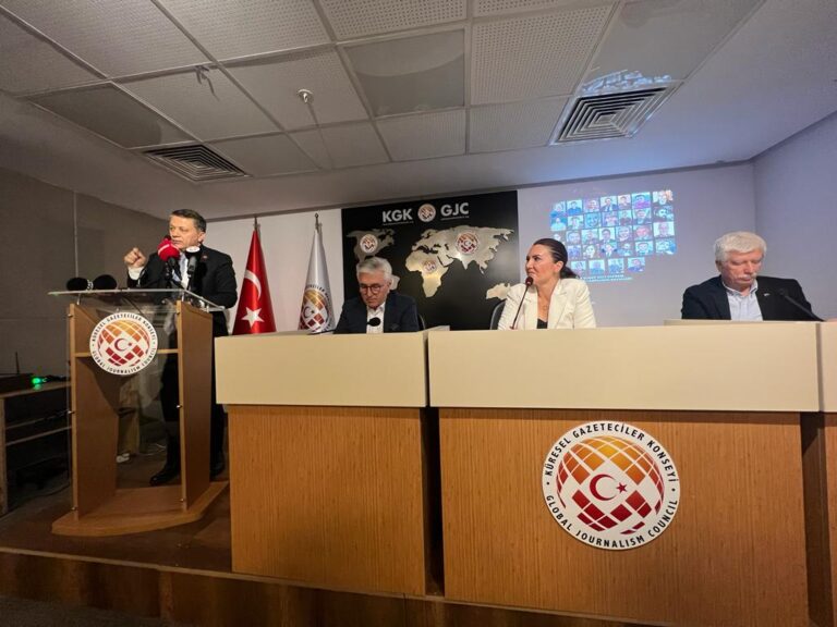 KGK Deprem Paneli’nden çıkan sonuç: Depremi asla gündemden düşürmeyelim