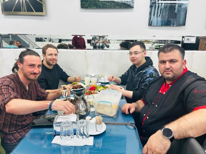 Almanya’dan gelip Kelkit dönerine doyamadılar