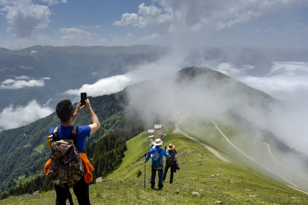 Gümüşhane yaylalarında büyüleyici manzaralar