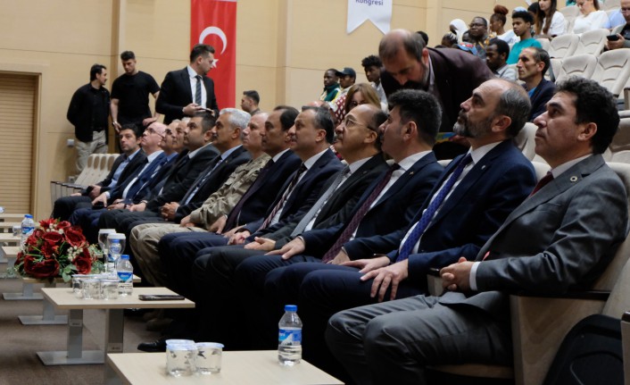 Uluslararası Sosyal Bilimler Kongresi ‘Deprem’ temasıyla başladı