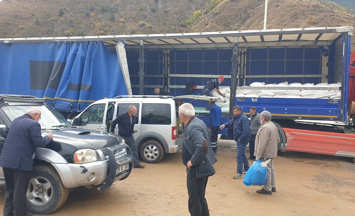 Arıcılar uygun fiyatlı şekerlerini aldı