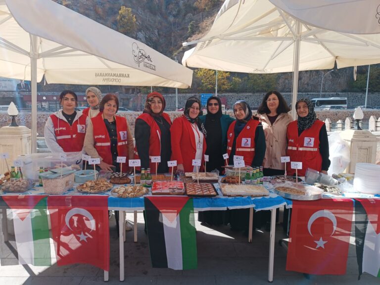 Kızılay’dan “Filistin’e Nefes Ol” Kermesi