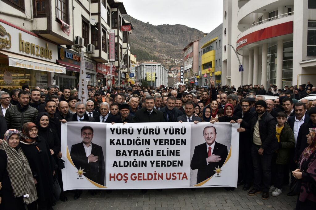 Çimen’e partililerinden sönük karşılama