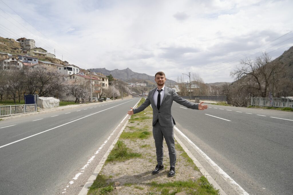 Gümüşhane’nin en büyük köyüne en genç muhtar