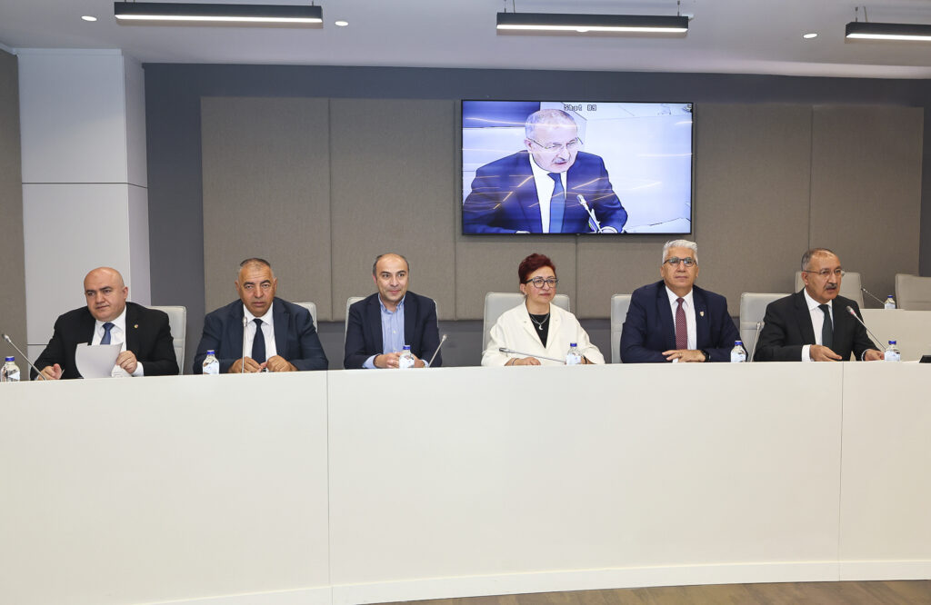 Erkılınç: Basınımız gerçekçi bir çözüm bulmalı