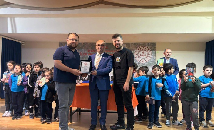 Yazar Mert Arık Torul’da öğrencilerle buluştu