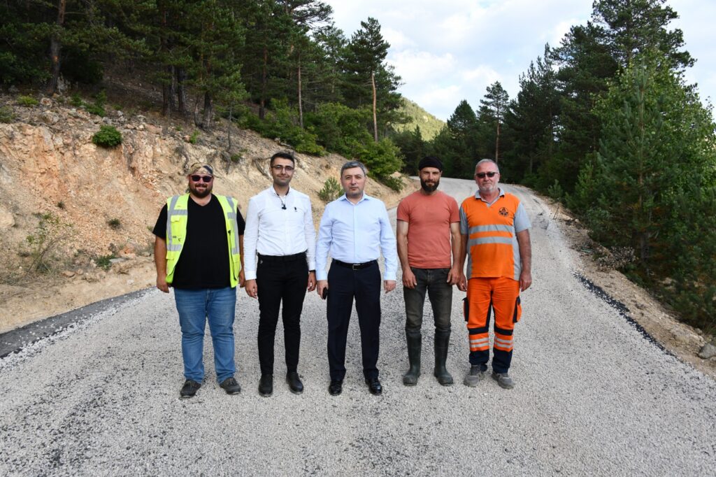 Ve Kent Ormanı yolu asfaltlandı