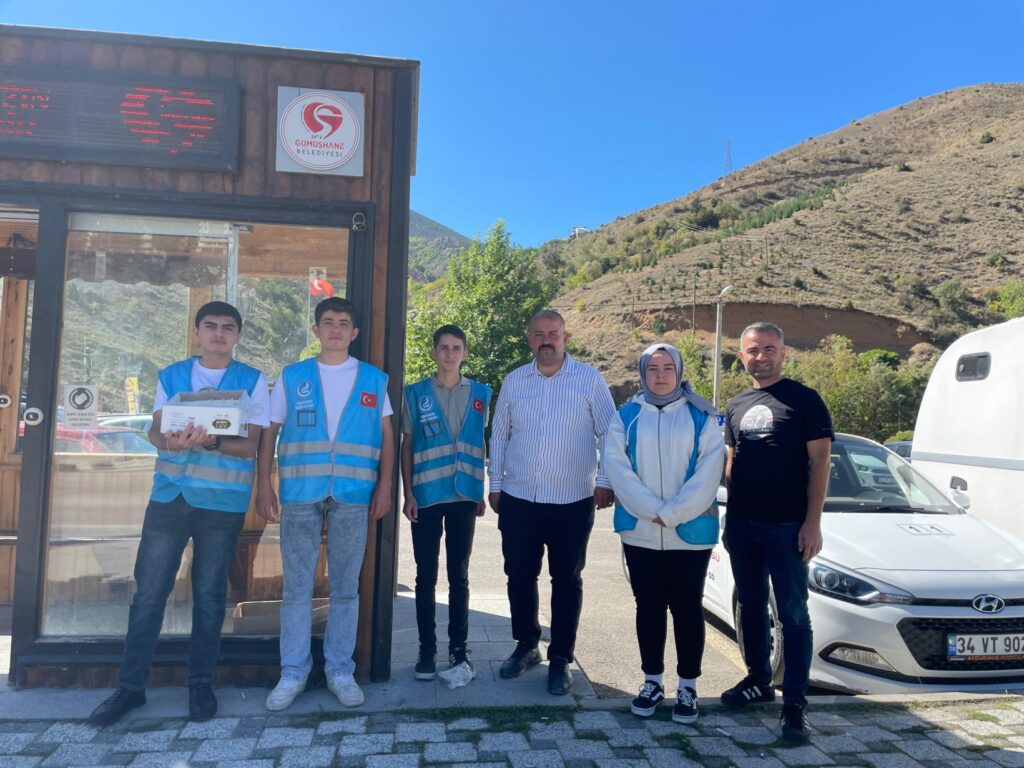 Ülkü Ocakları gönüllere girmeye devam ediyor