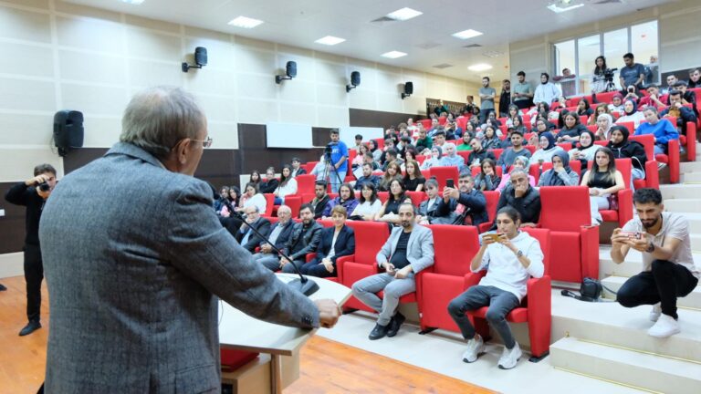 Kenan Yavuz iletişim Fakültesi’ne konuk oldu