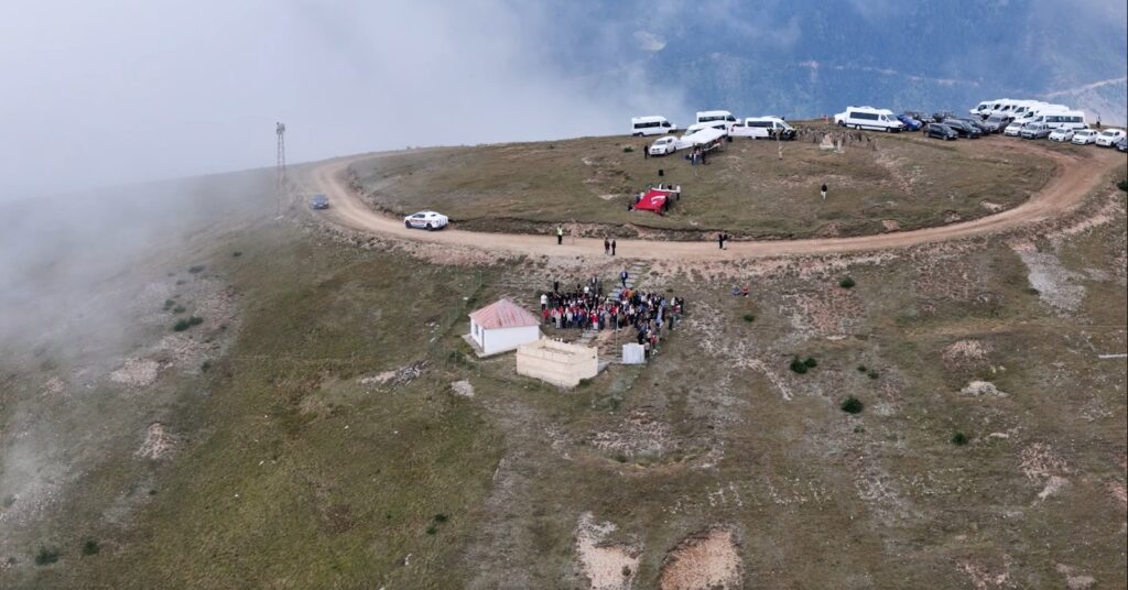 “‘ŞEHİTLER ÖLMEZ’ yazısı yenilenmeli”