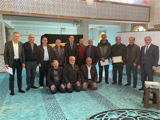 Gümüşhane İl Müftülüğü Umre’ye gideceklere eğitim semineri düzenledi