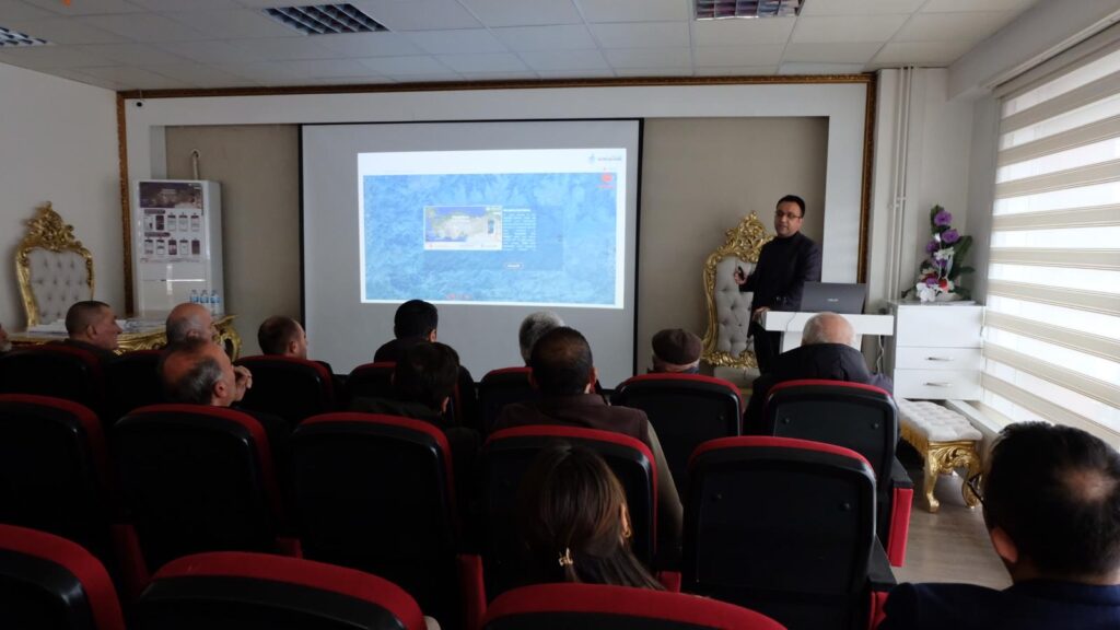 Muhtarlara dijital kent uygulaması tanıtıldı