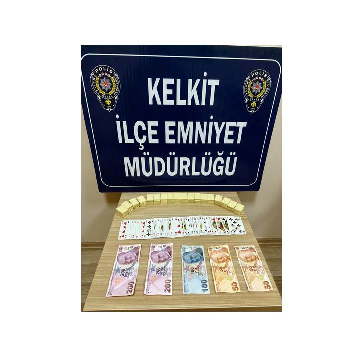 Gümüşhane’de kumar oynayan 5 kişiye 32 bin 125 TL ceza kesildi