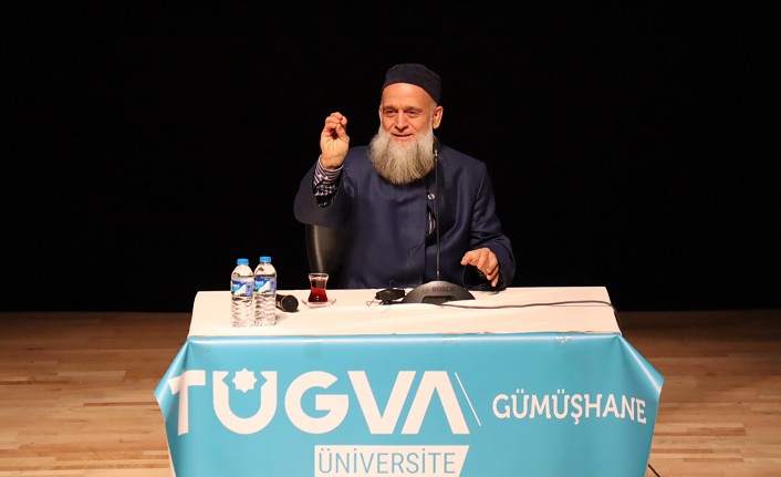Gümüşhane’de “Tıbbi Devadan Ruhi Devaya” konferansı düzenlendi