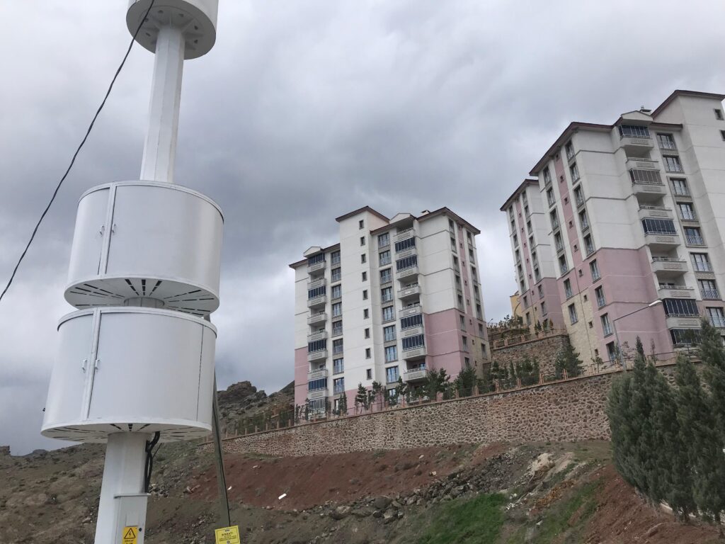 Baz istasyonu endişeye sebep oldu!