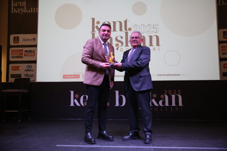 Kara’ya başarılı Başkan ödülü