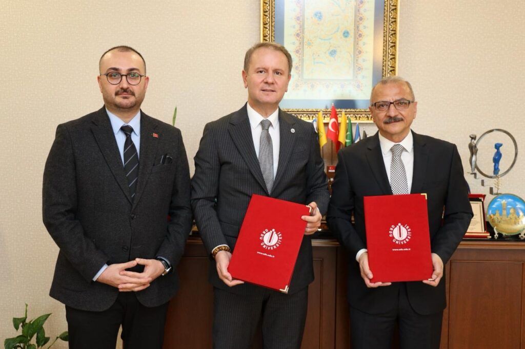 Ordu Üniversitesi Ulubey Meslek Yüksekokuluna Yönelik Akademi-Sektör İş Birliği Protokolü İmzalandı