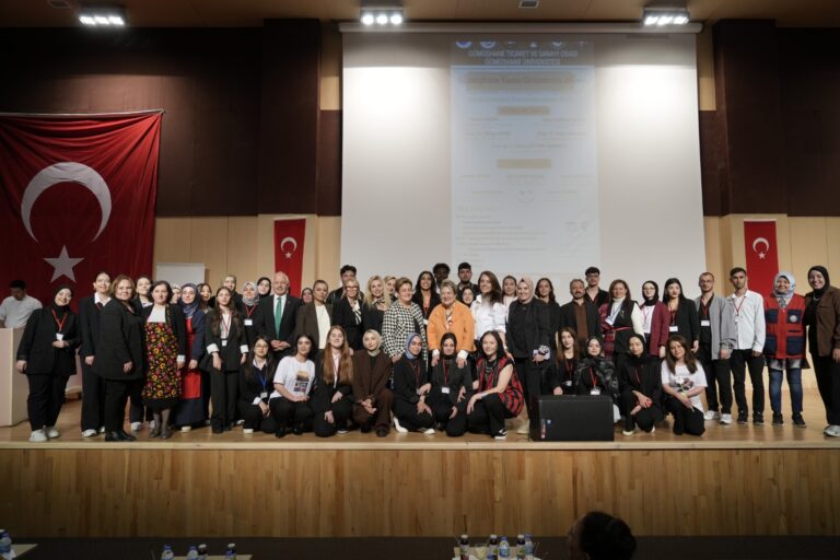 Gümüşhane’de Kadın Girişimciliği Zirvesi gerçekleşti