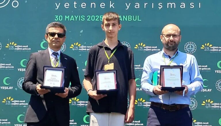 Gümüşhane hem vicdanla hem kalemle zirvede