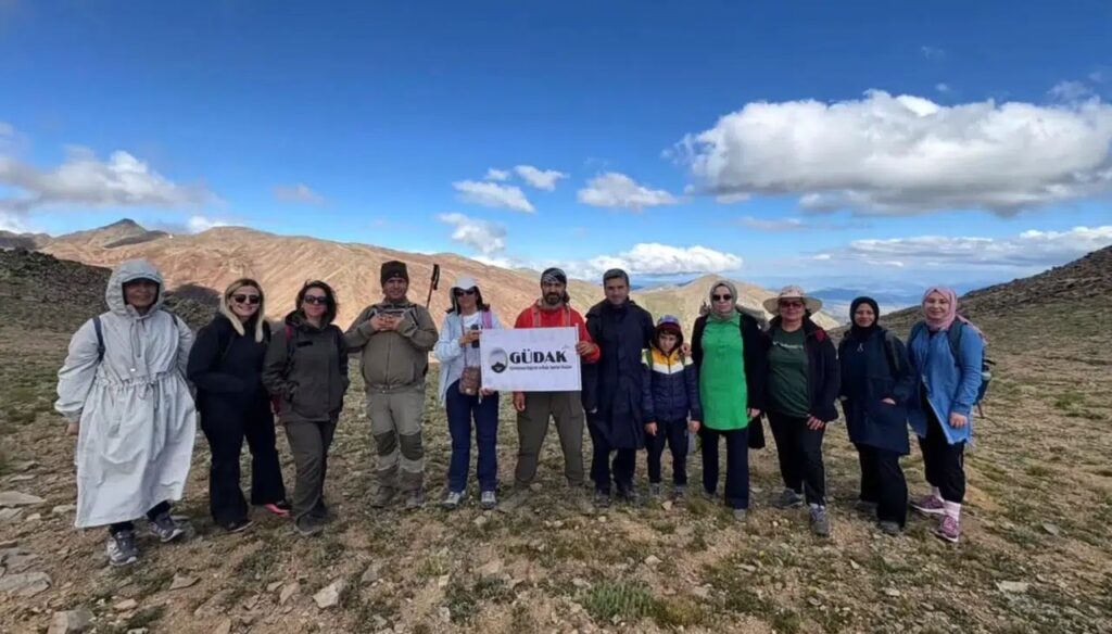 Bu rota ilk kez yüründü: Zirvede manzara, patikada tarih!