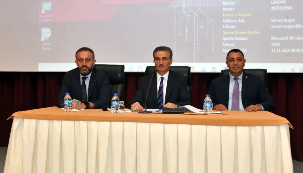Vali Baruş merkez ilçe köy ve mahalle muhtarlarıyla buluştu