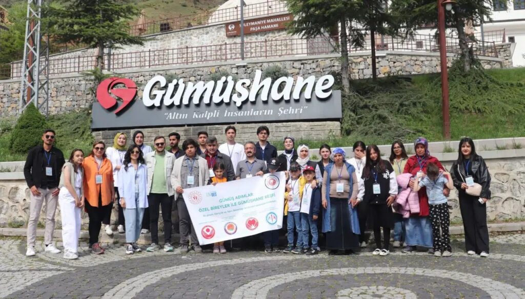 Gümüşhane Üniversitesi’nden Sosyal Sorumluluk Projesi: Özel Bireyler Gümüşhane’yi Keşfetti!