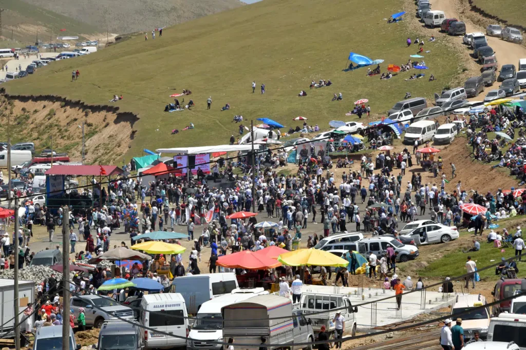 Kazıkbeli Yaylası’nda otçu göçü şenliği düzenlendi