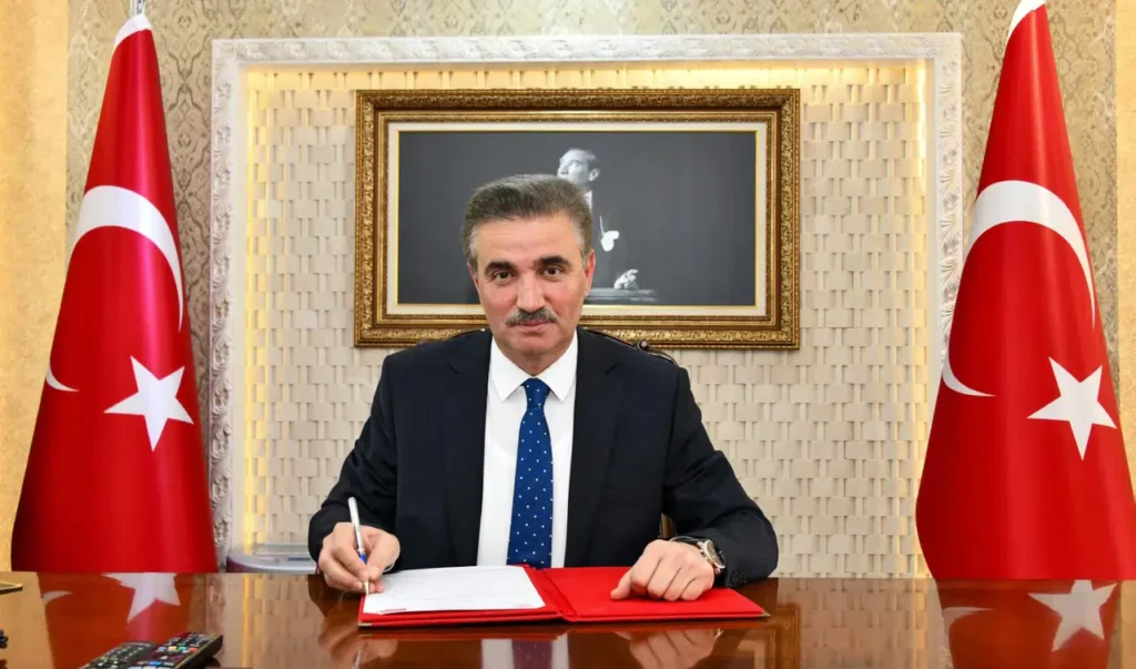 Vali Baruş’un baba acısı