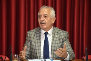 GTSO Başkanı Akçay’dan yaya geçitleri tepkisi