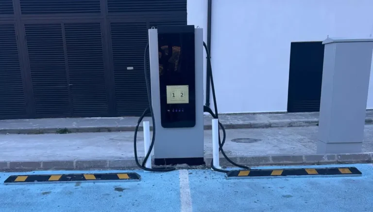 Gümüşhane Devlet Hastanesi’ne Elektrikli Araç Şarj İstasyonu