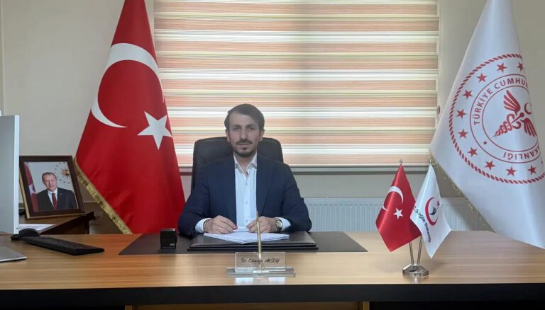 Kürtün Devlet Hastanesi’nde Yeni Dönem: Başhekim Dr. Cihangir Aksoy Görevine Başladı